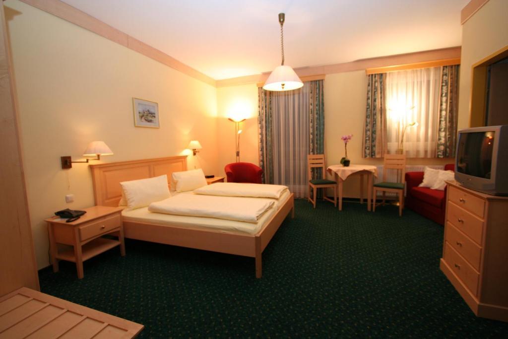 Hotel Waldesruh Göstling an der Ybbs Δωμάτιο φωτογραφία